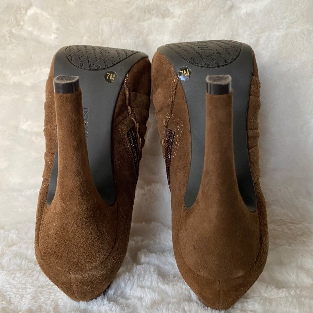Gianni Bini Brown Suade Heel Booties Sz 7M - Picture 7 of 9